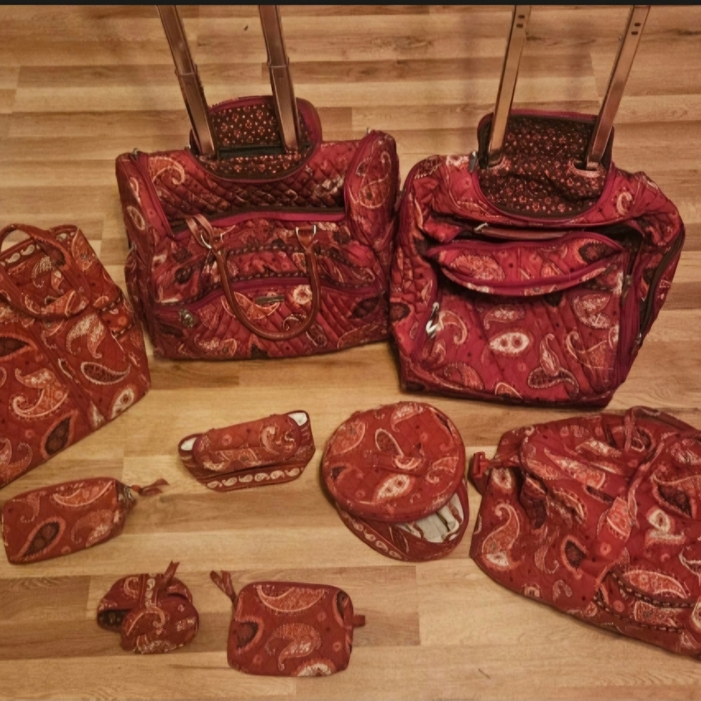 11 piece Vera Bradley set